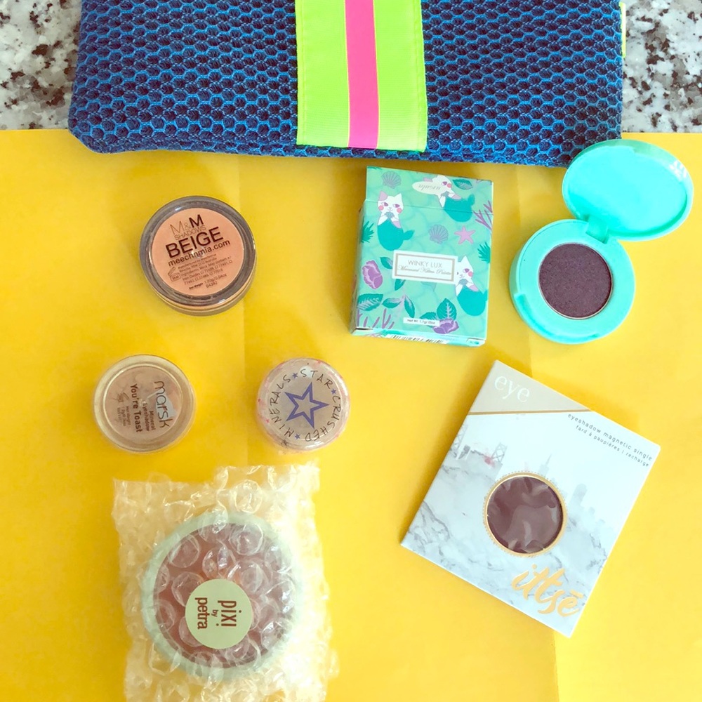 Eye shadow and Pixi Blush bundle